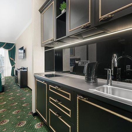 Arcadia City Apartments Odessa Exteriör bild
